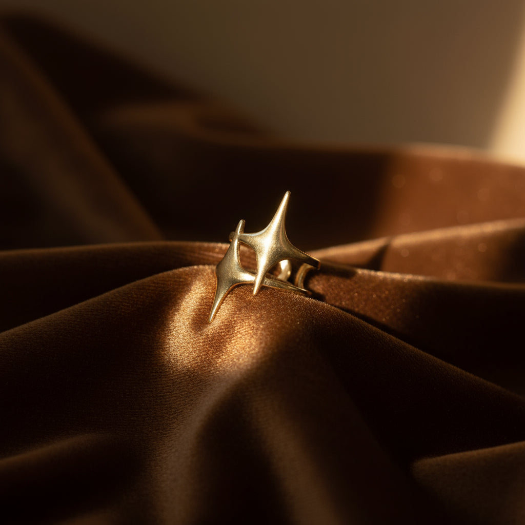 Twin Nova: 18K Star Open Ring