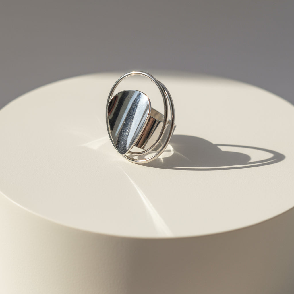 Silver Orbit: Geometric Layer Ring